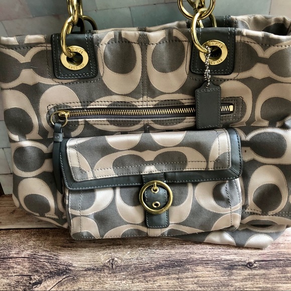 Authentic Coach shoulder bag - Picture 3 of 13